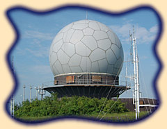 Die markante Radar-Kuppel der ehemaligen milit&auml;rischen Flug&uuml;berwachung auf der Wasserkuppe.