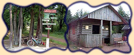 Wegweiser an der Eisernen Hand und Schutzh&uuml;tte am Frankenblick